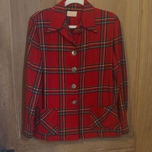Vintage wool red plaid Pendleton shirt/car jacket.